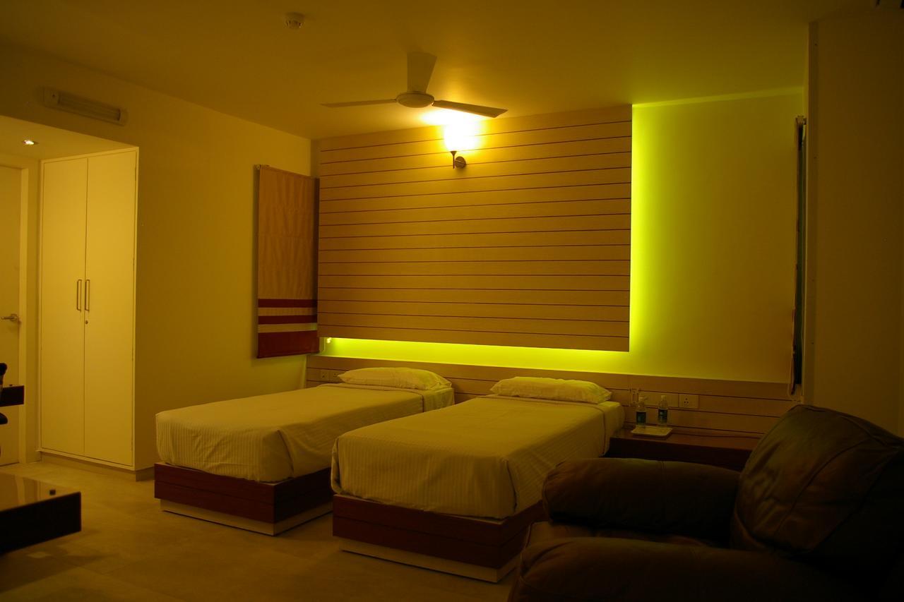 Roseline Suites Bangalore Eksteriør billede
