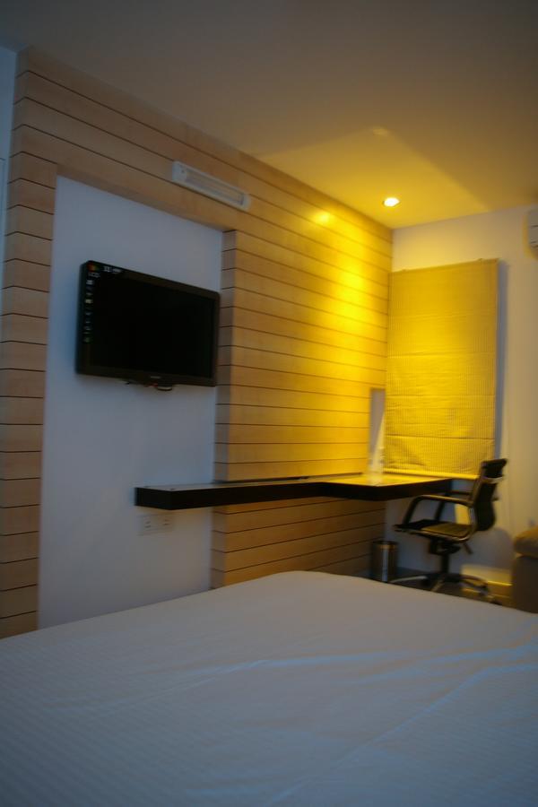 Roseline Suites Bangalore Eksteriør billede