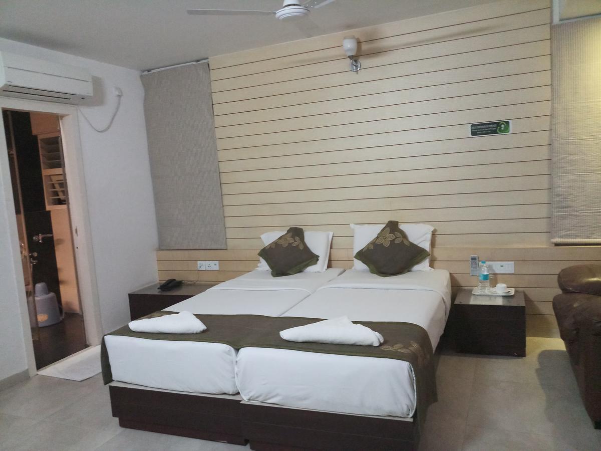 Roseline Suites Bangalore Eksteriør billede